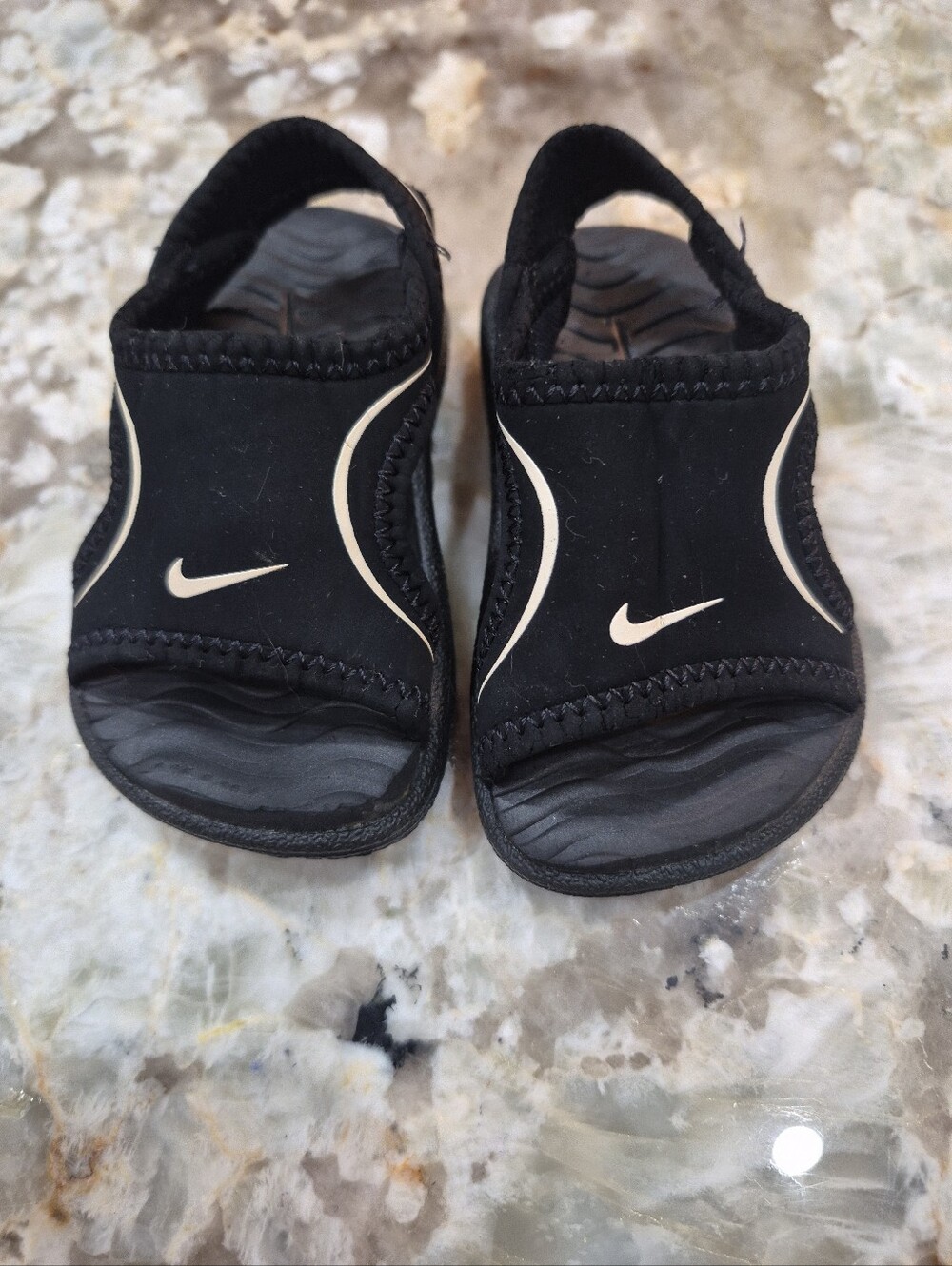 Nike Baby Play Sandals Slip On Elastic Back Size 2C